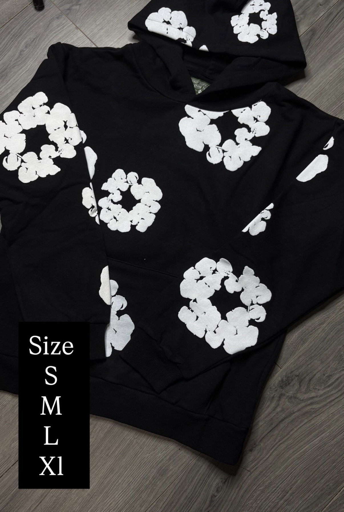 Cotton Wreath Hoodie — Black